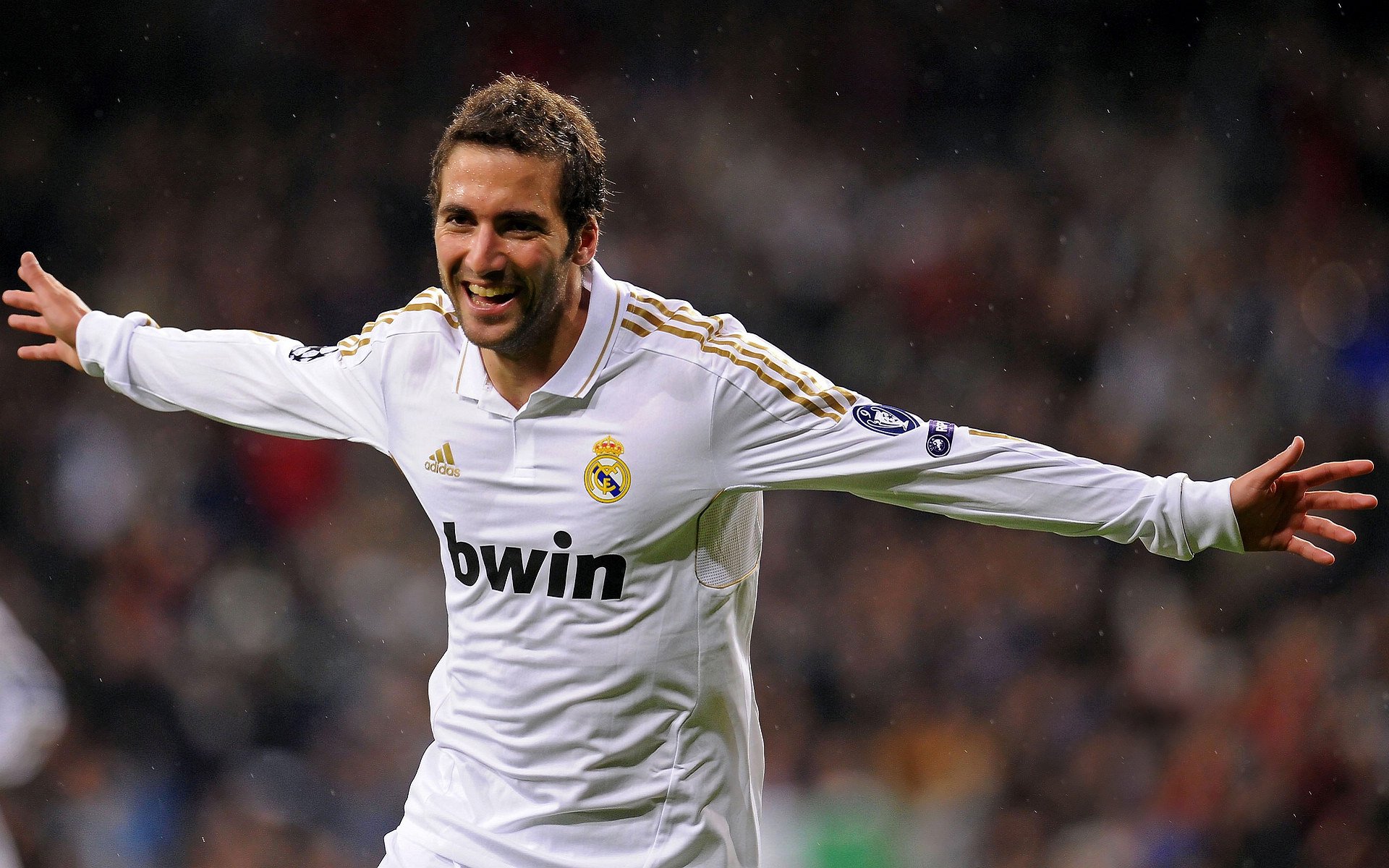 爱游戏体育-“校园足球在全国普及率持续上升，青少年热情高涨”，我国校园足球现状